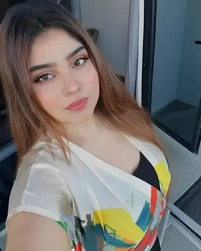 Bhind Call Girl